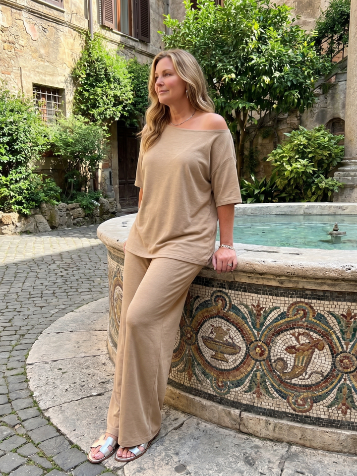 Elarim | Off-Shoulder Two-Piece Set