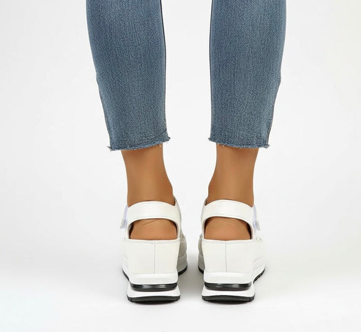 Clémence™ — Comfortable Sneakers for Confident Walking