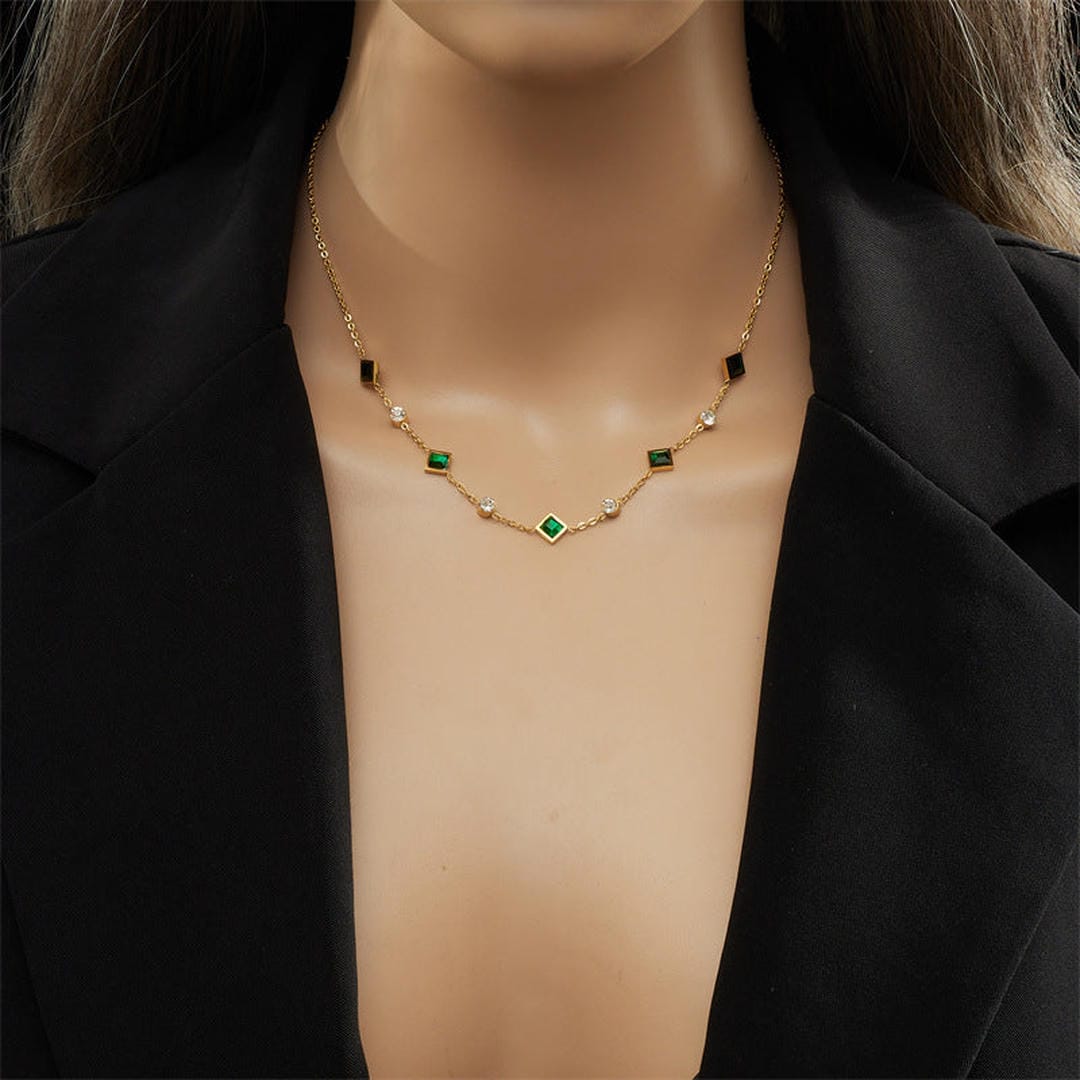 Sorcha — Royal Emerald Pendant Necklace