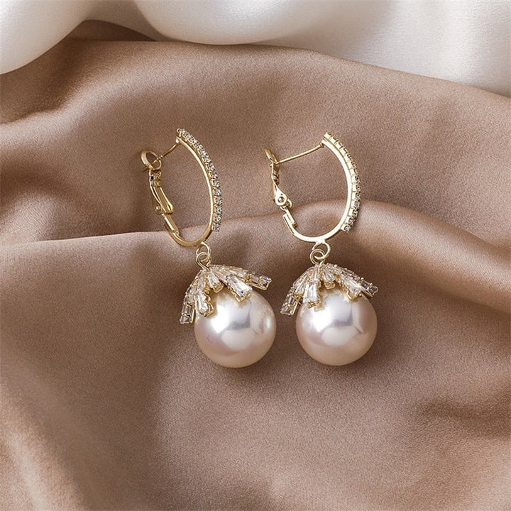Deirdre — The Pearl Tear Earrings