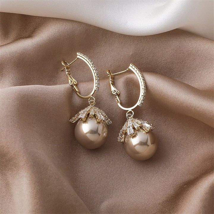 Deirdre — The Pearl Tear Earrings
