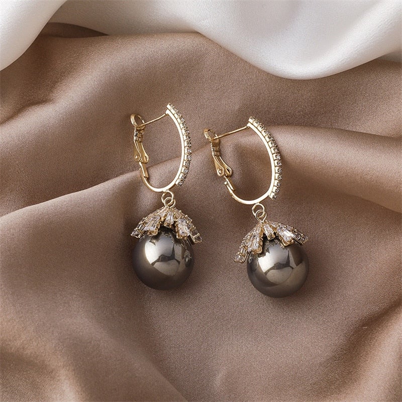 Deirdre — The Pearl Tear Earrings