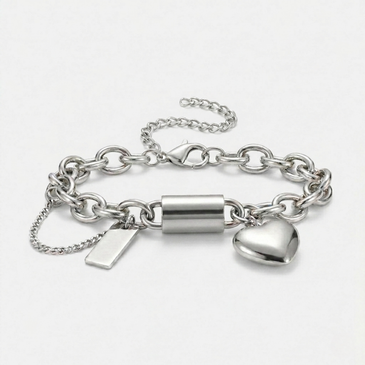 Saoirse — Gold Chunky Heart Charm Bracelet