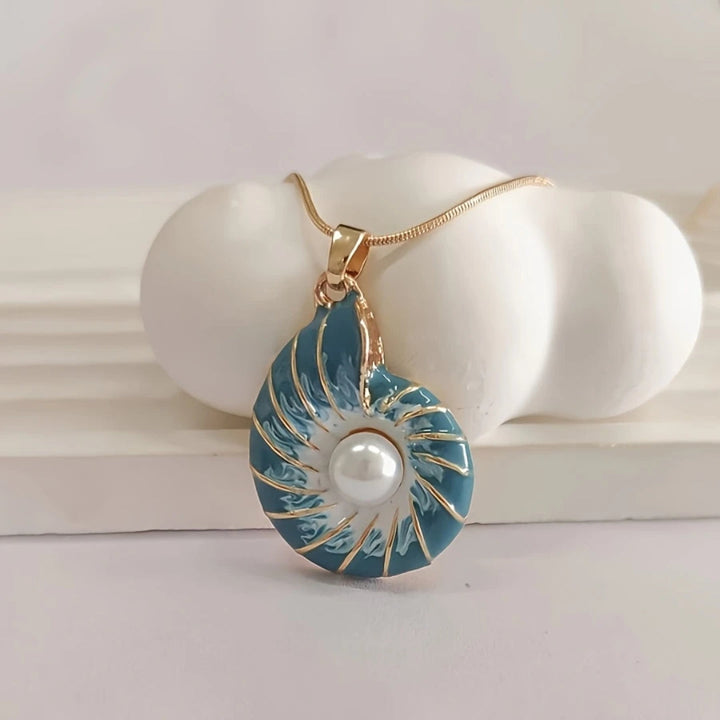 Treasa — Nautilus Shell Pearl Necklace