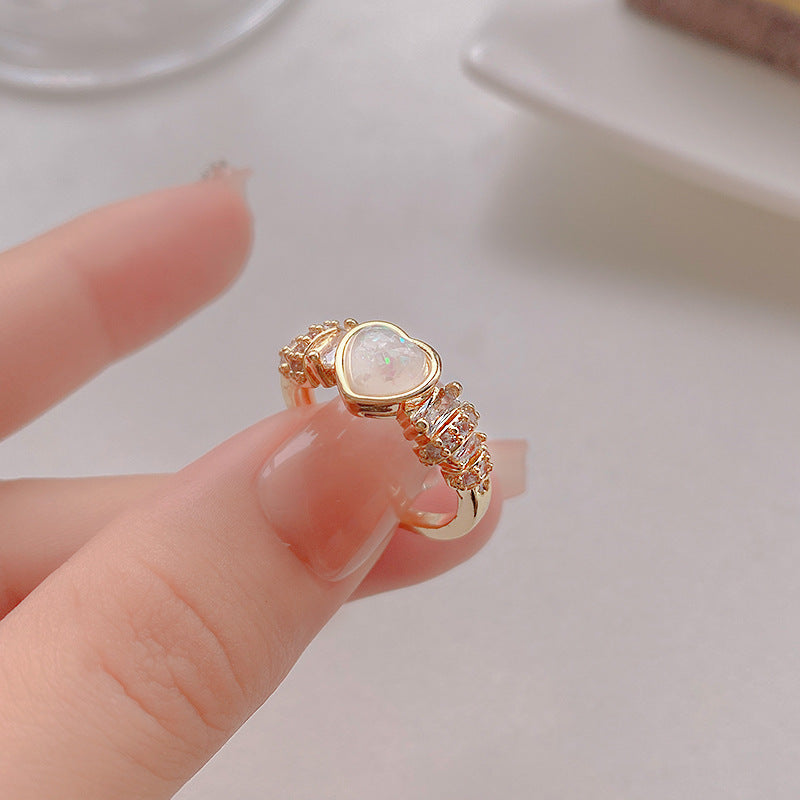 Fíona — The Pearl Heart Ring