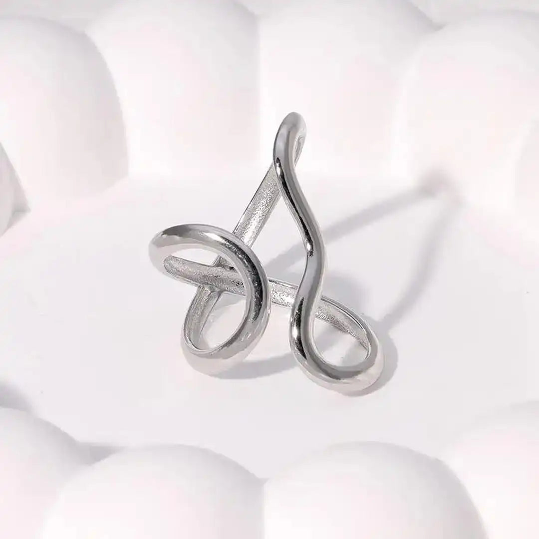 Aoibhe — Enchanted Open Gold Ring
