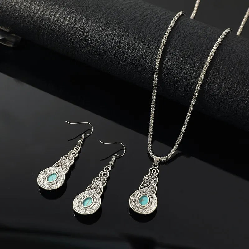 Nessa — Turquoise Necklace & Earrings Set