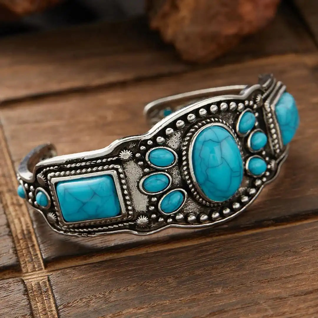 Aoibhe — Vintage Turquoise Cuff Bracelet