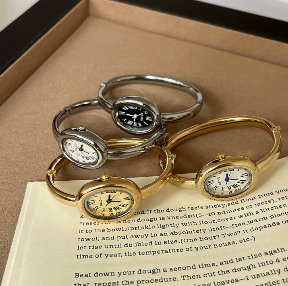 Ciara — Heritage Oval Bangle Watch