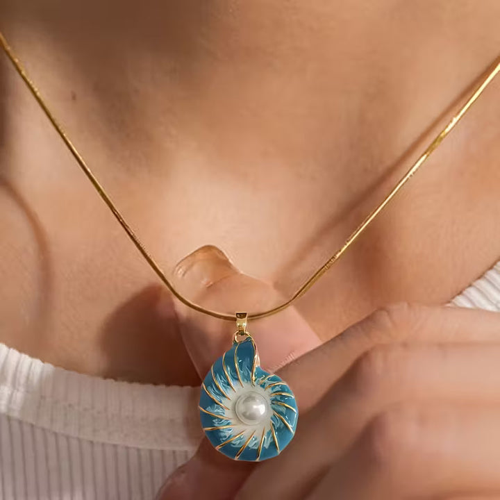 Treasa — Nautilus Shell Pearl Necklace