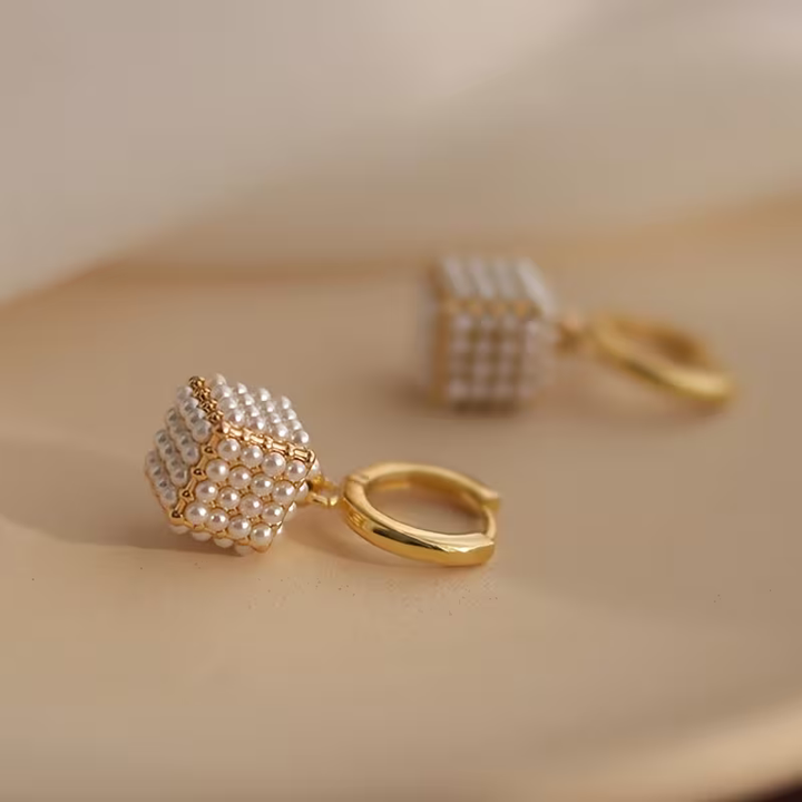 Eilish — The Cubic Pearl Earrings
