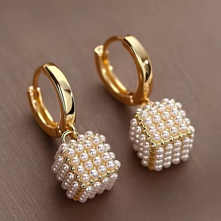 Eilish — The Cubic Pearl Earrings