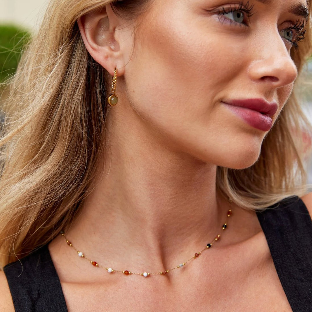 Fiadh — Minimalist Stone Pendant Necklace